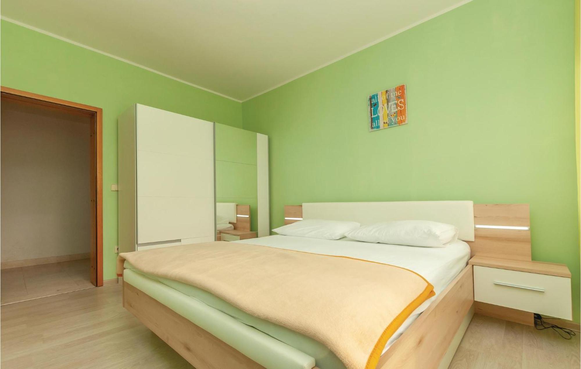 Cozy Home In Dolac With Kitchen Primošten Kültér fotó